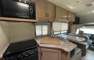Clean, cozy, family-friendly camper
