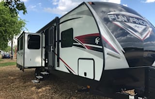 Couples Glamping Retreat Rental
