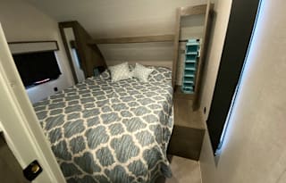 Wandering Adventure RV Rental