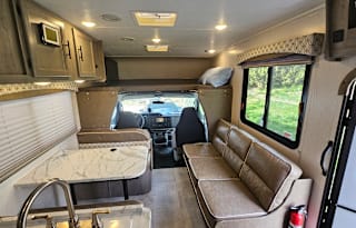 2020 Coachmen RV Freelander 27QB Ford 350