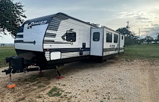 ACE bunk house RV rental