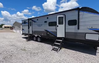 2022 Coachmen RV Catalina Legacy Family Fun Maker