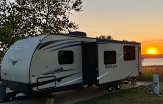 ***Delivery Only - Keystone Outback UL 276UBH