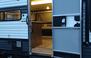 2022 Forest River RV Wildwood X-Lite 273QBXL