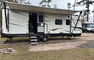 Keystone Bullet. Sleeps 8.