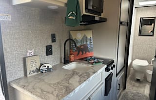 2023 Jayco – Clean, Cozy, & Fully Stocked!