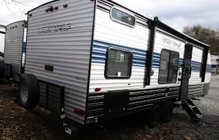 2022 Forest River Cherokee Grey Wolf 26DJSE 29'