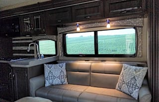 2019 Thor Motor Coach Chateau 31Y