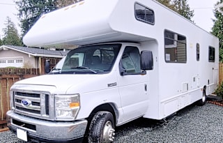 >>>| Family and Pet friendly RV |<<<