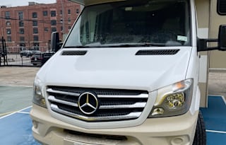 Freedom Cruiser – Mercedes Diesel Class C