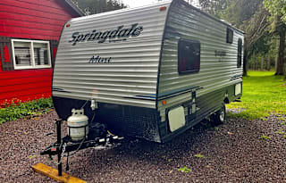 Cozy camper for 2 2018 Keystone RV Springdale