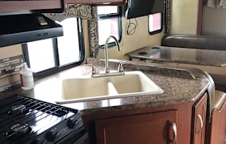 2017 Thor Motor Coach Four Winds 24C