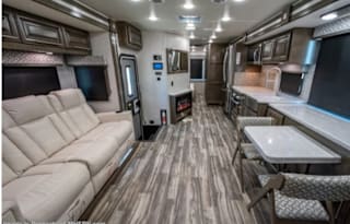 2022 CONVENIENT & EASY TO DRIVE RV!!! GEORGE TOWN