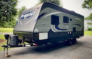 2018 Prowler Lynx. Sleeps 8. Delivery Available