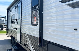 Modern Family Friendly Camper