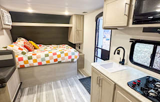 *New Camper Special* Easy to tow!