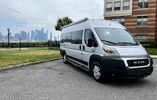 Steven’s Thor Motor Coach