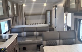 2022 Forest River RV Wildwood X-Lite 261BHXL