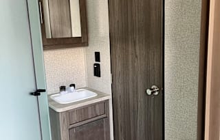 2021 CrossRoads RV Volante 33DB