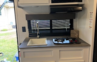 2022 Pet friendly Keystone Hideout