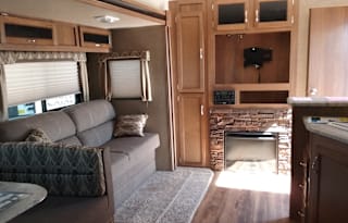 2017 Catalina 243 RBS