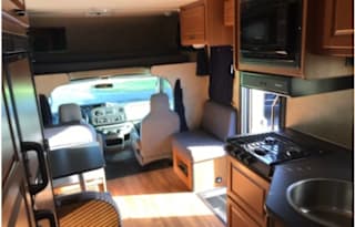 2012 Thor Motor Coach Four Winds 23U
