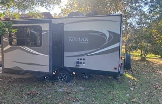 2016 Dutchmen RV Kodiak Ultimate 240BHSL