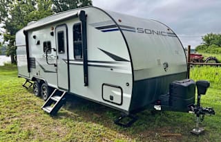 2020 Venture RV Sonic SN220VRB