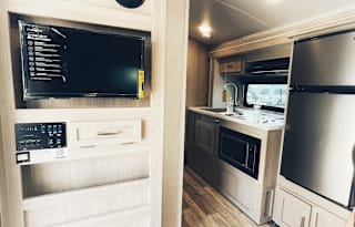 2022 Cozy Pet-Friendly Family Camper