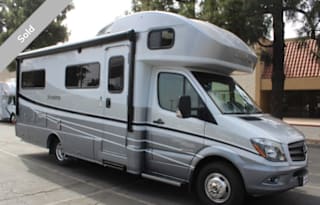 2018 Winnebago Navion 24J
