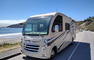2018 Thor Motor Coach Vegas 25.3