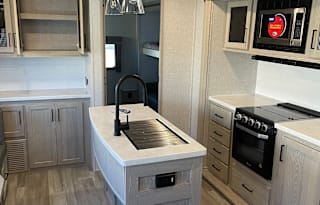 4 Slide Bunk House. Outdoor Kitchen. DELIVERY ONLY