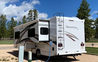 2020 Thor Motor Coach Quantum SE SE28
