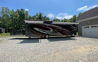 2022 Thor Motor Coach Outlaw 38KB