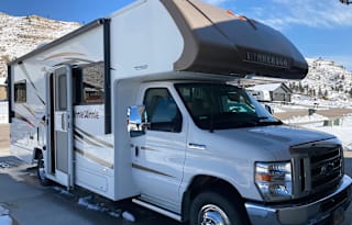 2016 Winnebago Minnie Winnie 25B