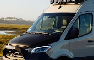 Luxury Adventurer; Loaded Camper Sleeps/Drives 4,