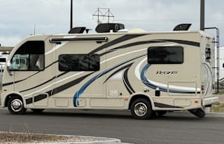 2017 Thor Vegas 24.1