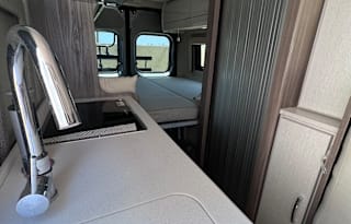 Rey & Ches RV Rental