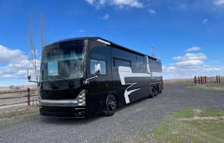 Thor Motor Coach the Ultimate Luxuary Glamping
