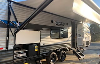 J&M Towable Travels