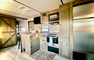 2022 Forest River RV Surveyor Legend 276BHLE