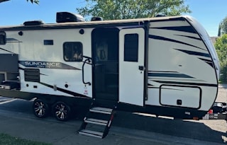 2021 Heartland Sundance Ultra Lite 241 BH
