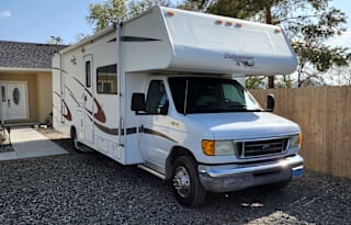 Miranda the pet friendly traveler