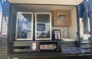 Cherokee Bunkhouse--Free Delivery!