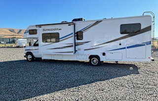 2020 32ft Class C Sun seeker Forester