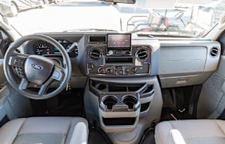 2022 EASY TO DRIVE Leprechaun Premier 28ft WIFI