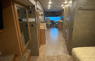 Beautiful Bay Star - Huge Floor Plan!