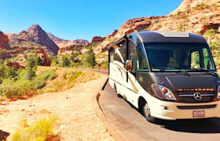 Big Bertha 2015 Winnebago Via 25T Mercedes-Benz