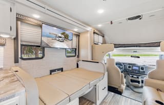 Brand New! 2023 Thor Motor Coach Four Winds