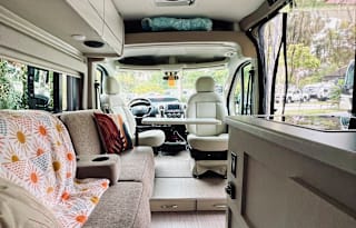 Sunshine Camper Van (Wet bath, Kitchen equipped)